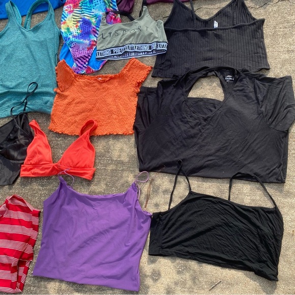 Colorful Clothing Lot women’s clothes multi sizes clothing bundle short sleeve - Picture 10 of 15